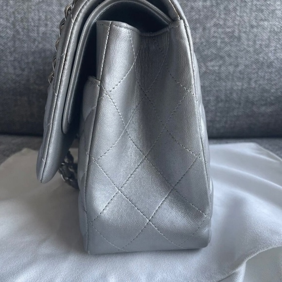 Chanel Silver Large Lambskin Flap Shoulder Bag- 100% Authentic & Rare - Picture 10 of 14